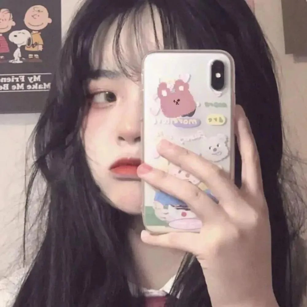 隔楼女孩：我们之间的层距